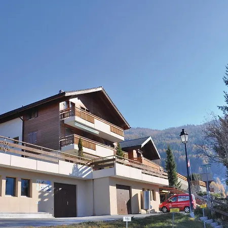 Waldrand Apartment *